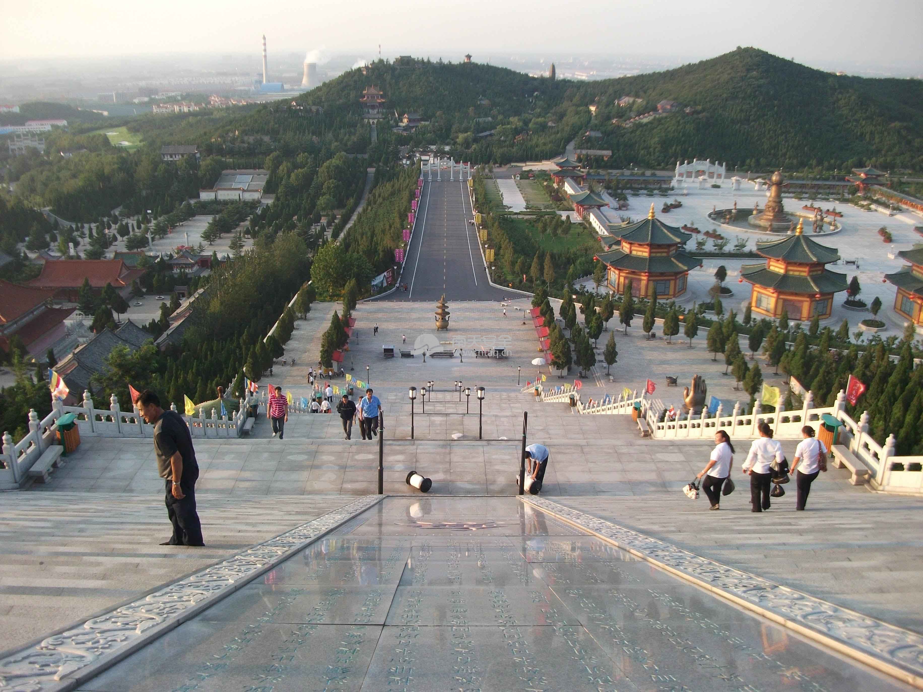 南山大佛(图2)
